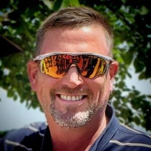 Meet your Posher, Tom